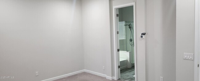 Building Photo - 6621 E Villa Rita Dr