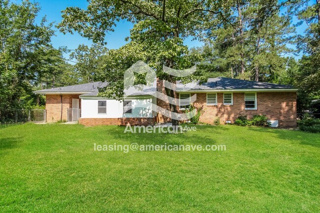 Building Photo - 1506 Cedar Terrace