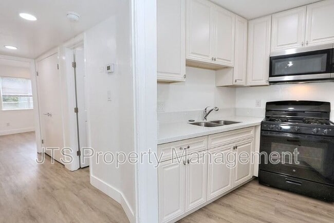 Building Photo - 10524 Croetto Way