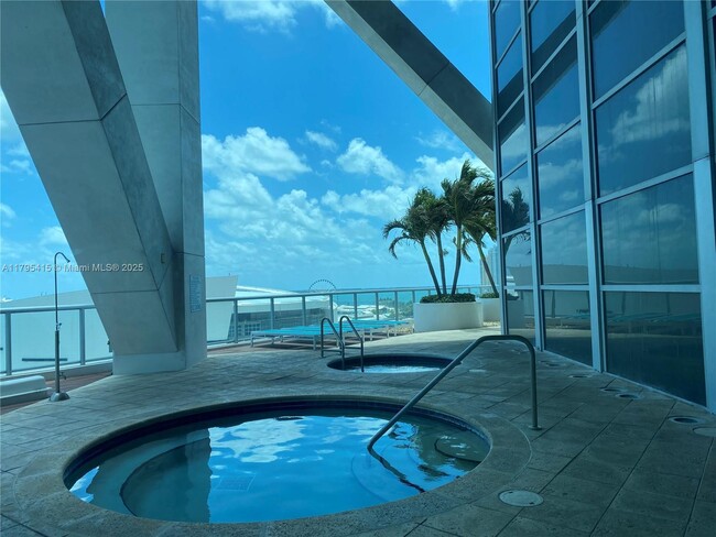 Building Photo - 888 Biscayne Blvd