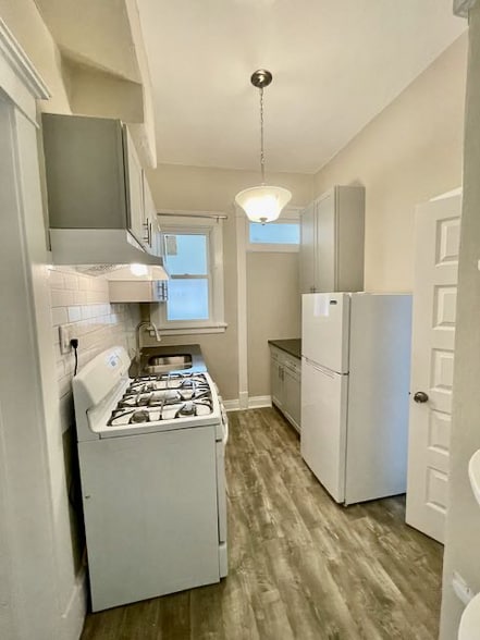 Building Photo - 1575 N Gaylord St