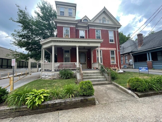 Building Photo - 312 S Upper St