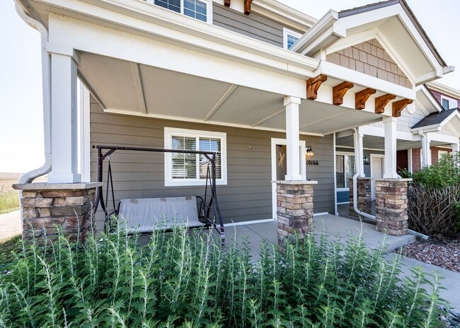 Building Photo - Cute End Unit 3 Bedroom Townhome in Lorson Ranch Next to Open Space