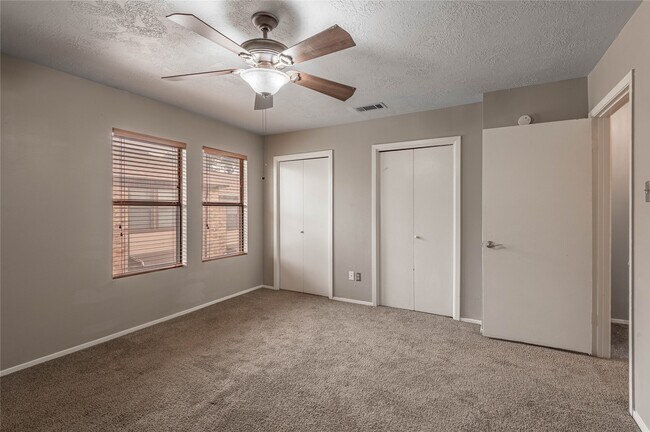 Building Photo - 2521 Crosstimbers Dr