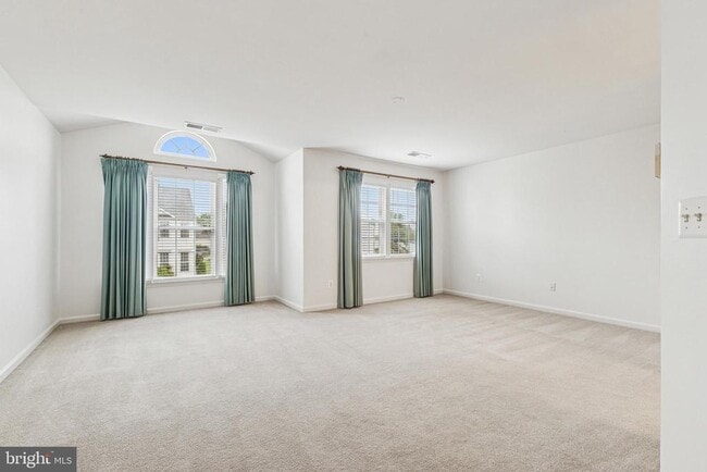 Building Photo - 16056 Sheringham Way