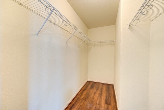 Building Photo - 5011 Moss Garden Ln