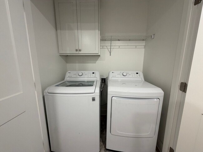 Building Photo - 2351 Watertown Wy