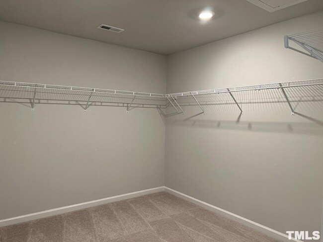 Building Photo - 4404 Olde Waverly Wy