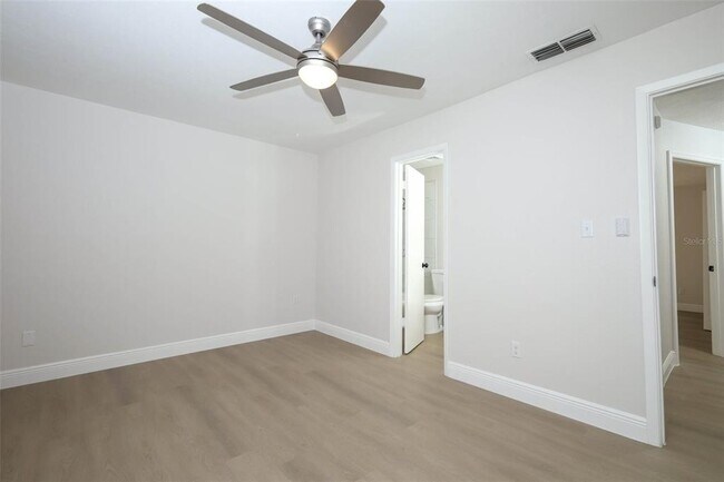 Building Photo - 4029 Henley Rd