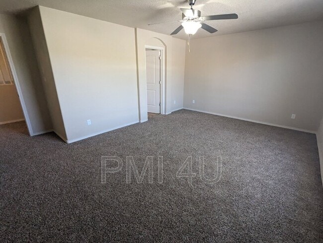 Building Photo - 2035 Ferndale Rd SE