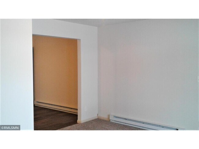 Building Photo - 308 Willow St
