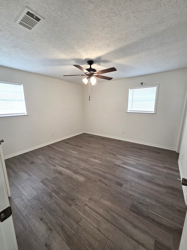 Building Photo - 3360 US-69