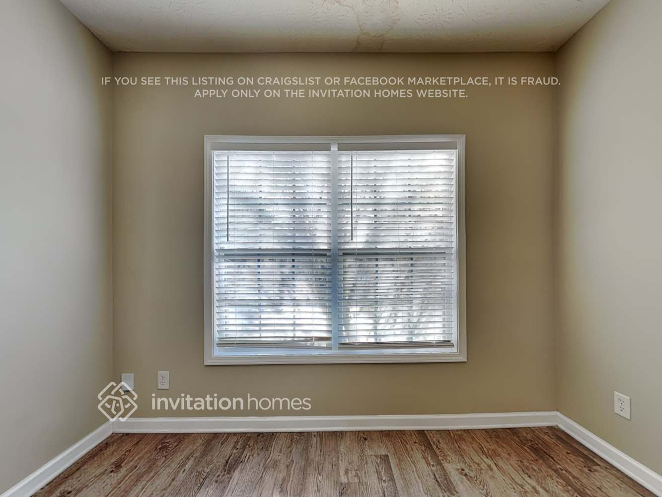 Building Photo - 6680 Island Pointe Dr