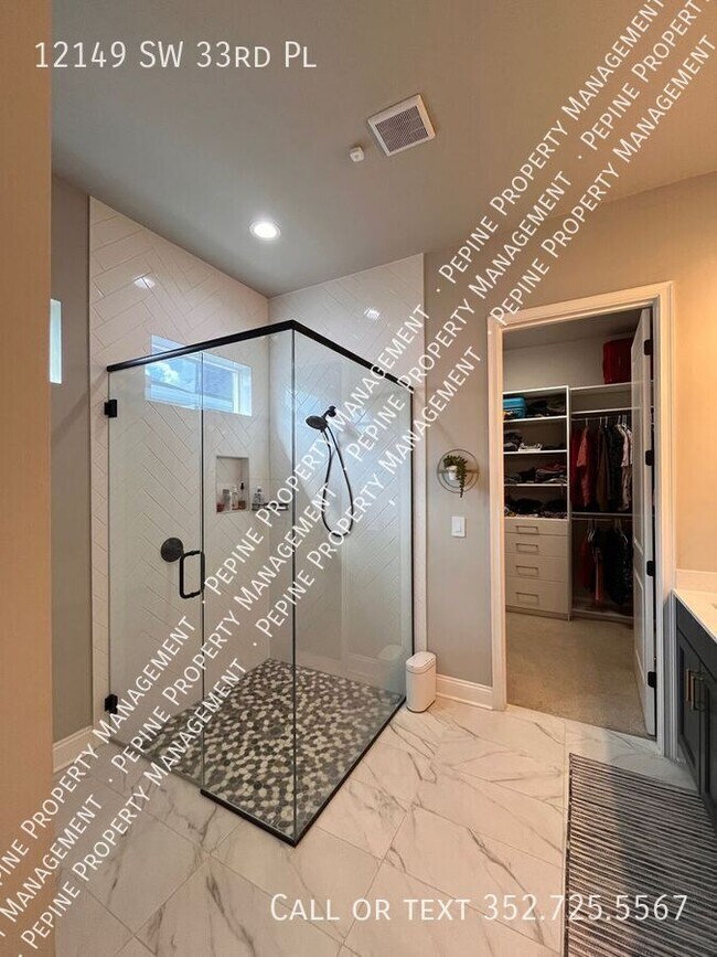 Building Photo - 12149 SW 33rd Pl