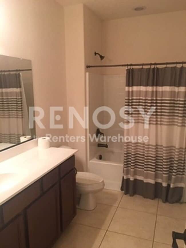 Building Photo - 2277 S 169th Dr