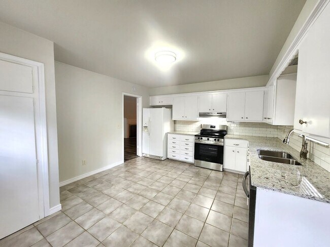 Building Photo - 2224 NW 49th St