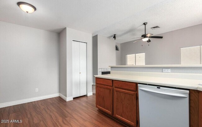 Building Photo - 1811 S 39th St