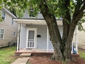 Building Photo - 1032 37th St