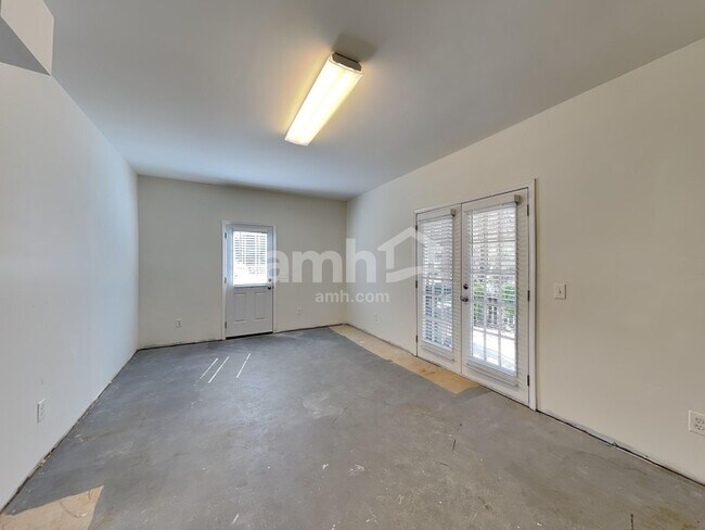 Building Photo - 1144 Regiment Dr NW