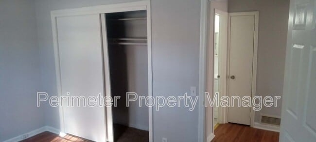 Building Photo - 9306 Gibson Ave