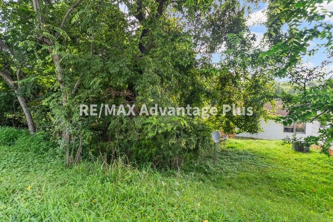 Building Photo - 2-Bedroom Home Walking Distance to Longwood University