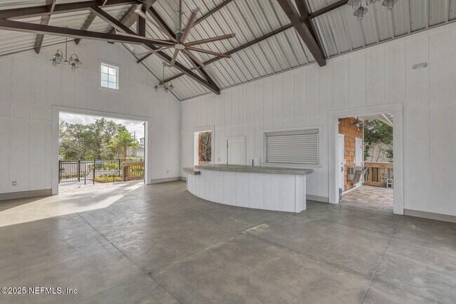 Building Photo - 133 Leeward Island Dr