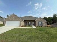 Building Photo - 548 Patrick Farms Dr