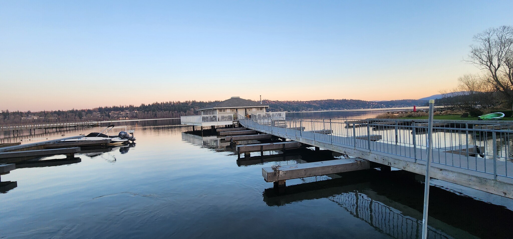 Building Photo - 17301 NE 45th St