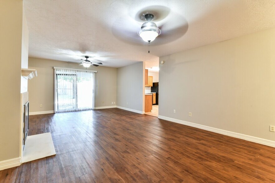 Building Photo - 28710 Raestone St