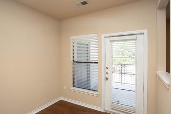 Building Photo - 1 bedroom in Bee Cave TX 78738