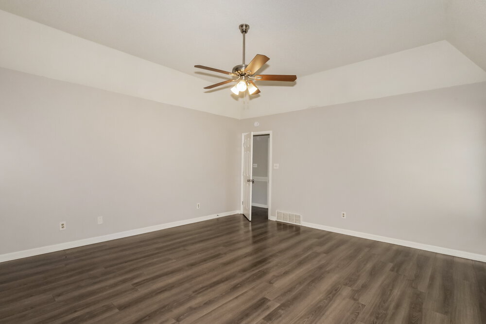 Building Photo - 2068 Heather Ridge