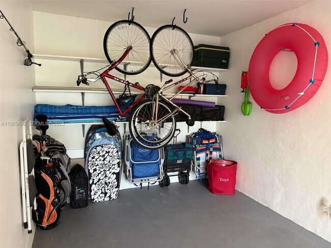 Building Photo - 4161 S US Hwy 1