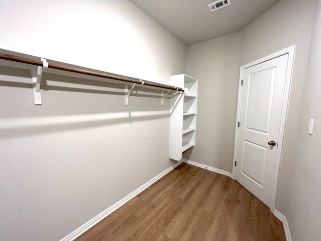 Building Photo - Two Story 5 bedrooms and 3 bath home for rent, Solar Panels, EV Charge Ready, in a quiet neighbor...