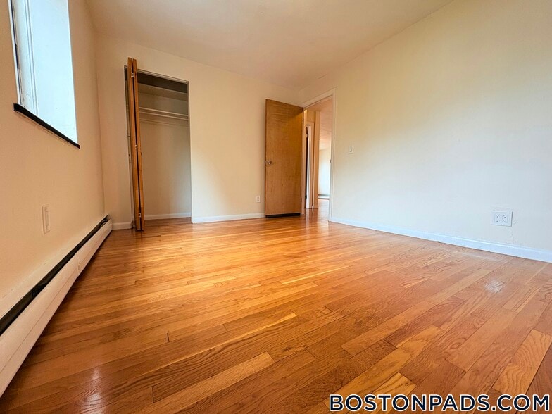 Building Photo - 222 Babcock St