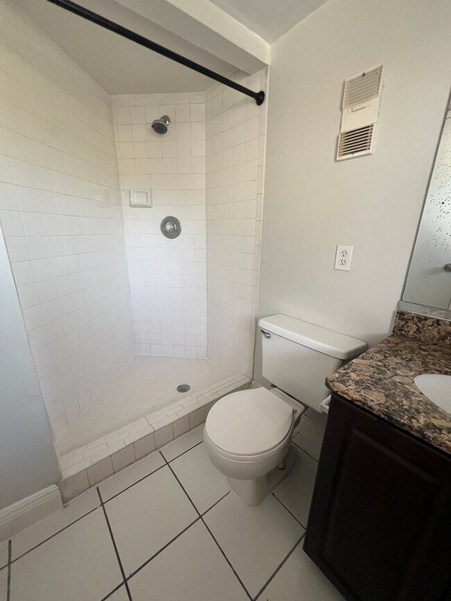 Building Photo - 11552 NW 39th St