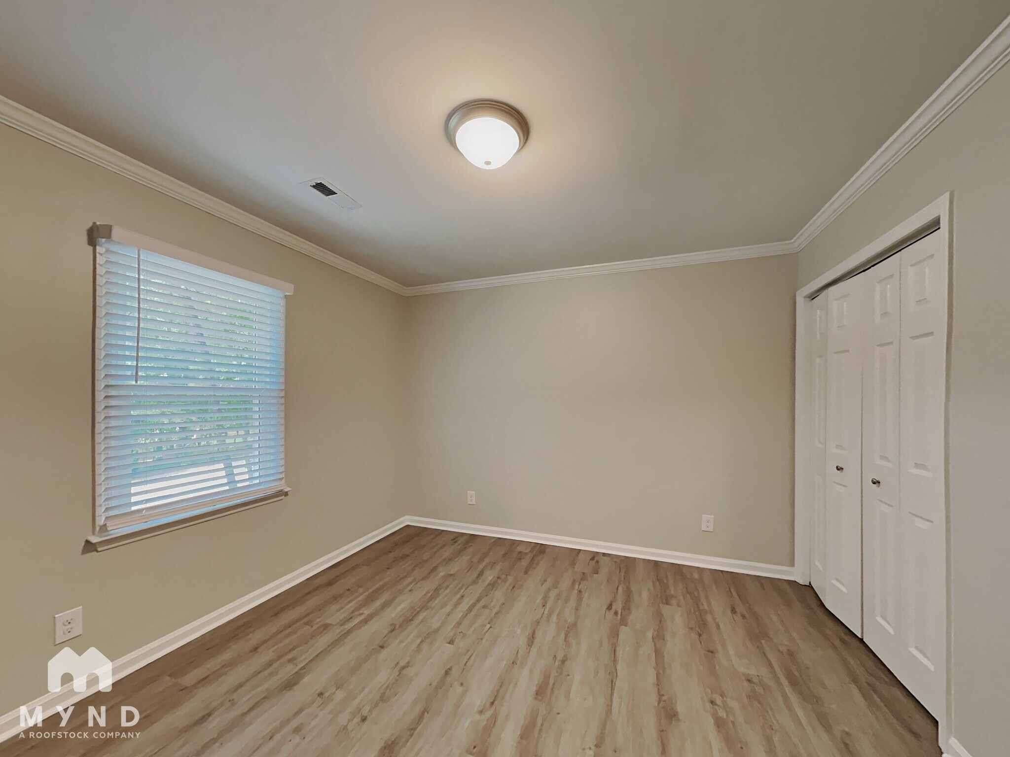 Building Photo - 136 Lema Dr