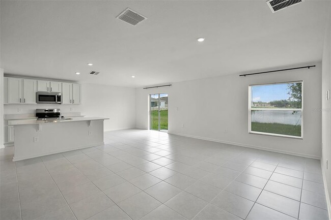 Building Photo - 2711 Pioneer Trl