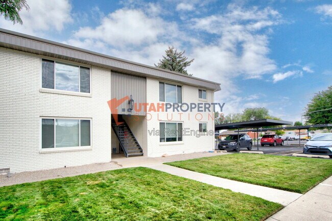 Building Photo - 3910 1040 E