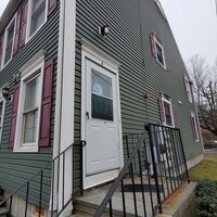 Building Photo - 2-Bedroom at 72 Chesnut St., Norwalk, CT