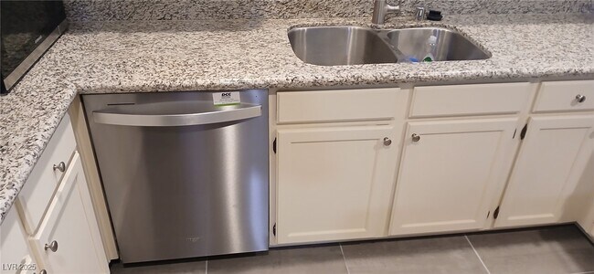 Building Photo - 6723 W Charleston Blvd