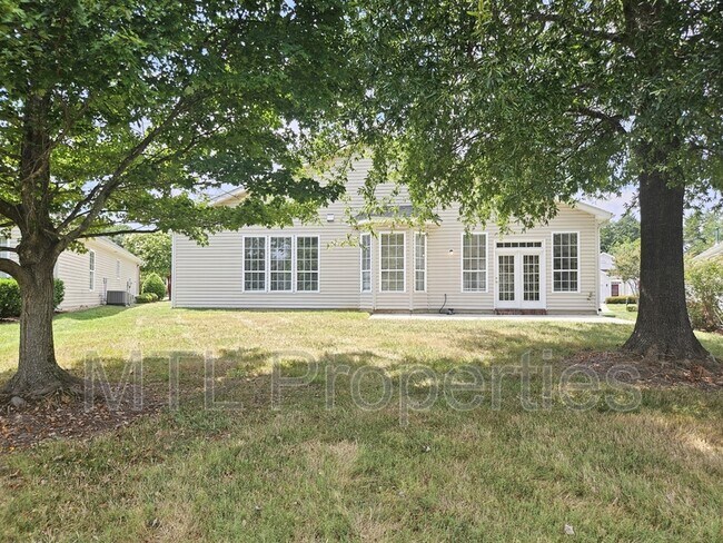 Building Photo - 849 Platinum Dr