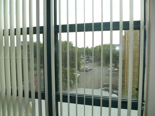 Building Photo - 11800 SW 18th St