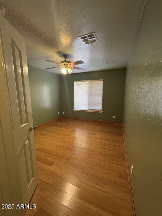 Building Photo - 17757 W Eagle Dr