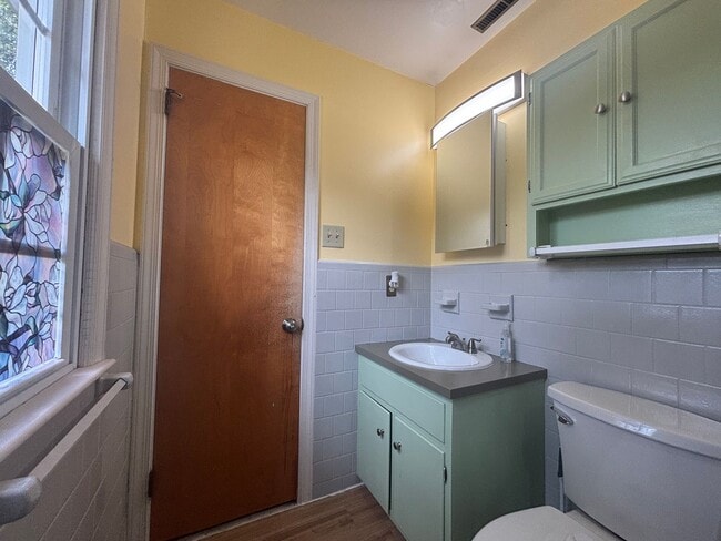 Building Photo - 4bd/2.5ba Home in Hampton