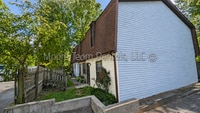 Building Photo - 109-109 Paradise Ave