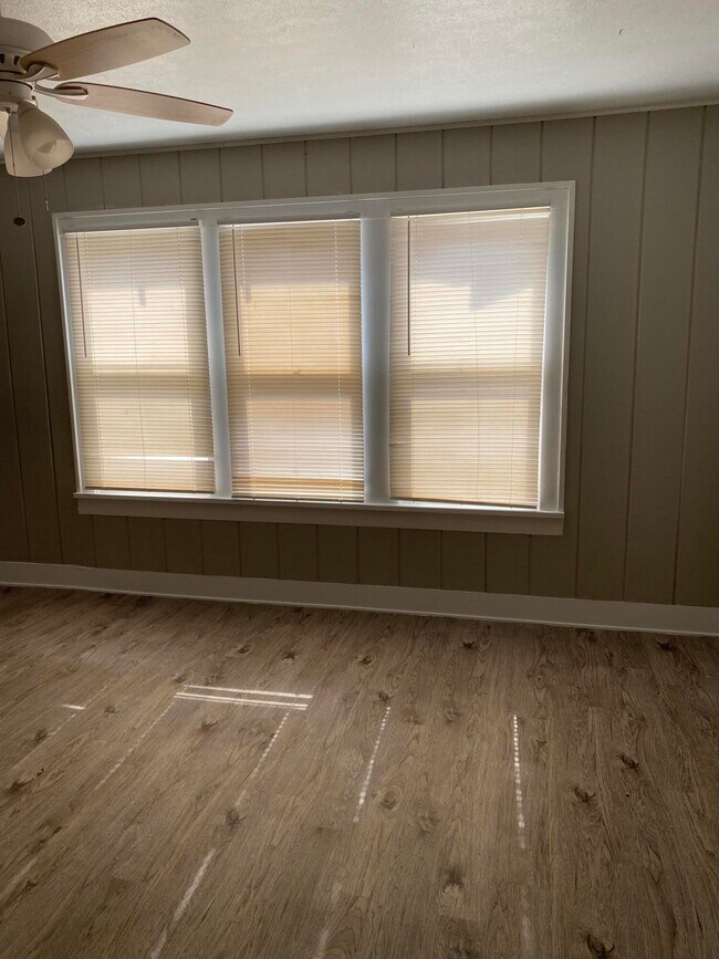 Building Photo - 2618 21st St