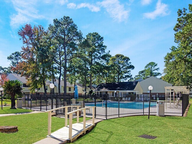 Building Photo - 14555 Wunderlich Dr