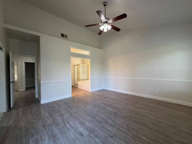Building Photo - 2128 E St Andrew Dr
