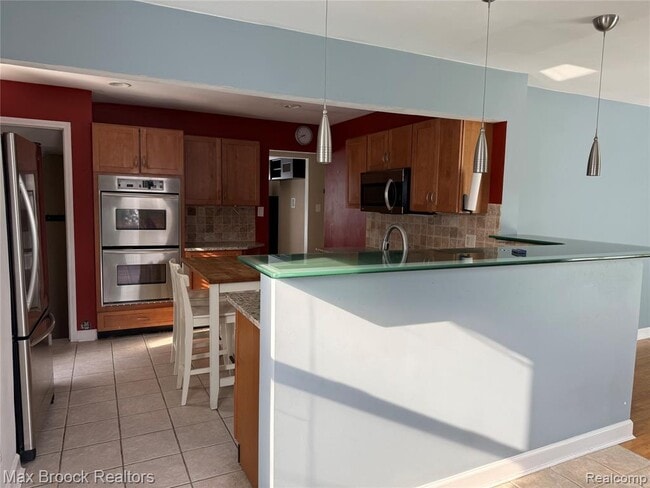 Building Photo - 3602 Elmhurst Ave