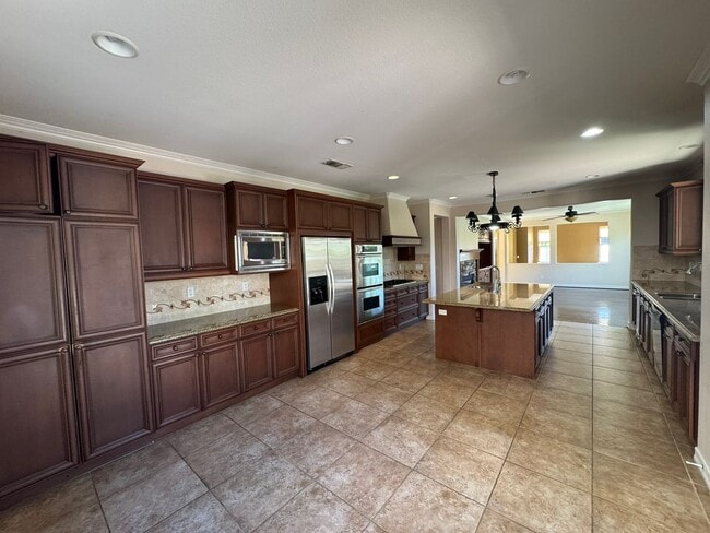 Building Photo - Gorgeous La Costa Executive Home – 5 Bed /...